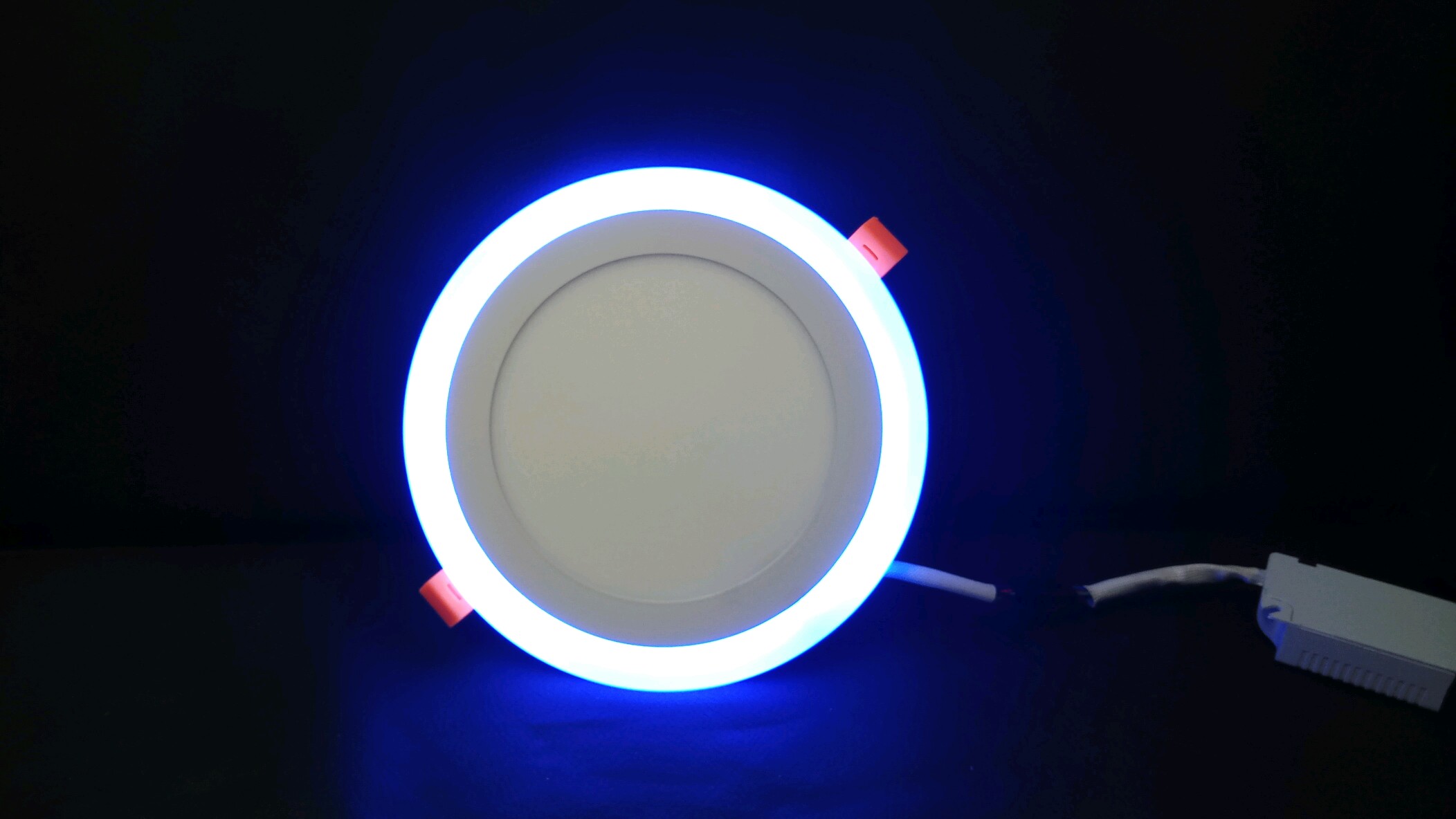 Светодиодный встраиваемый светильник "Двойной свет" LE LED 2BCLR ...